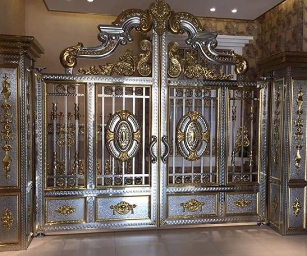  Cổng Inox PVD 4 Cánh – Gia Công Theo Mặt Tiền Thực Tế quận 5