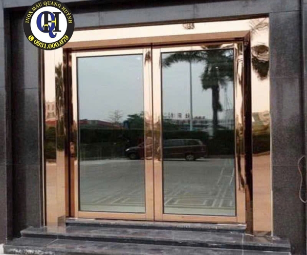 Cửa Kính Khung Inox Mạ Vàng PVD Đồng Nai: Đẳng Cấp Sang Trọng Chuẩn 5 Sao