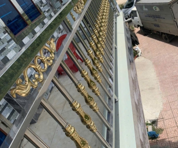 Lan Can Inox 304 Cho Ban Công – Mẫu Đẹp, Bền Ngoài Trời Bình long