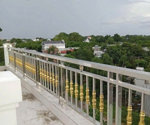 Lan Can Inox Mạ PVD Bến Cát – Giải Pháp Trang Trí Biệt Thự Cao Cấp