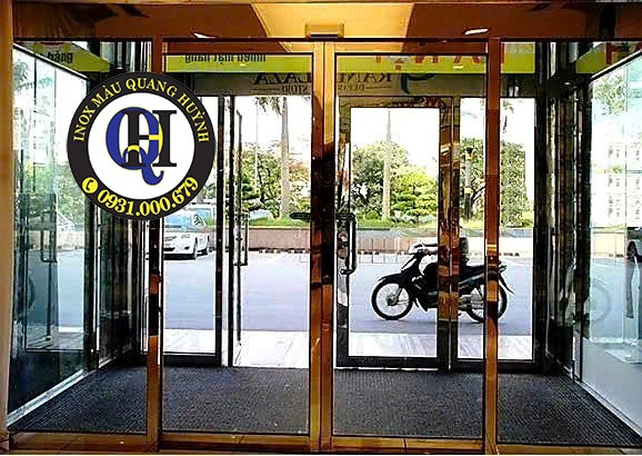 Thi Công Cửa Kính Inox Bình Dương Mạ Màu Đẹp Cho Nhà Ở & Showroom