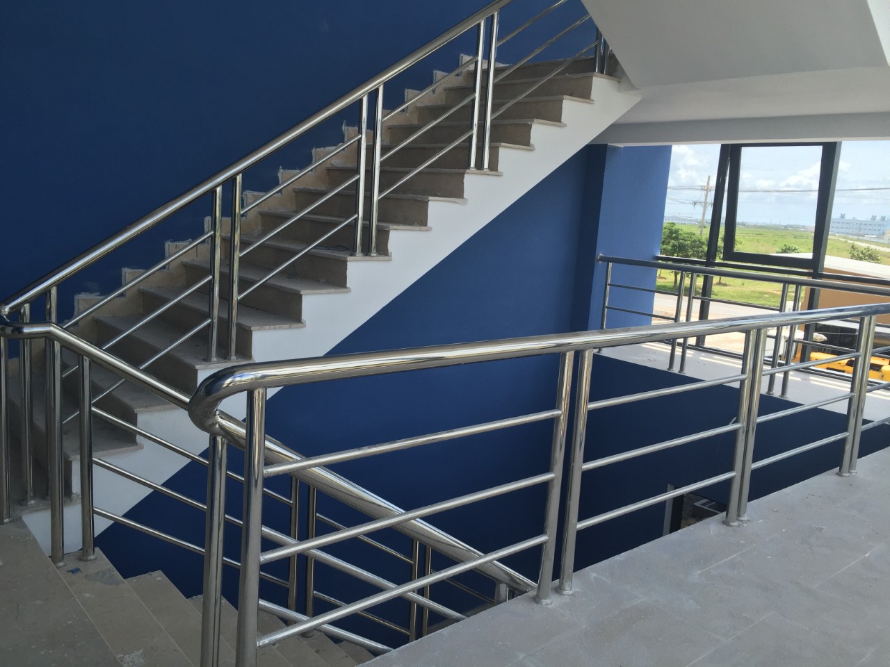 Báo Giá Lan Can Inox Màu PVD Tại Bình Dương - Cao Cấp & Giá Rẻ