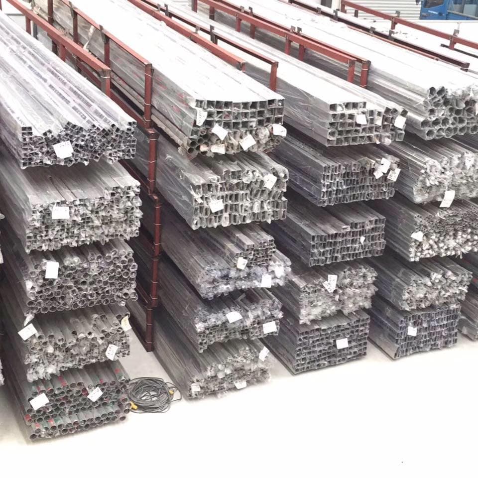 Báo Giá Phụ Kiện Inox Màu PVD Quận 1: Cập Nhật Theo Quy Cách